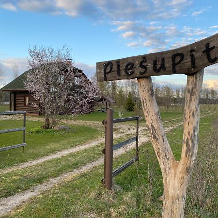 Piesupite Villa Staburags Kültér fotó